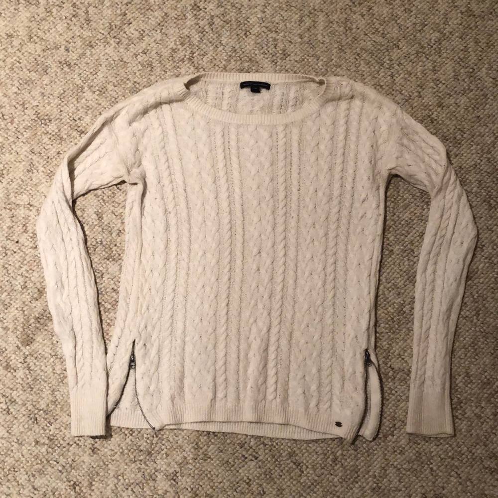 American Eagle sweater size S,